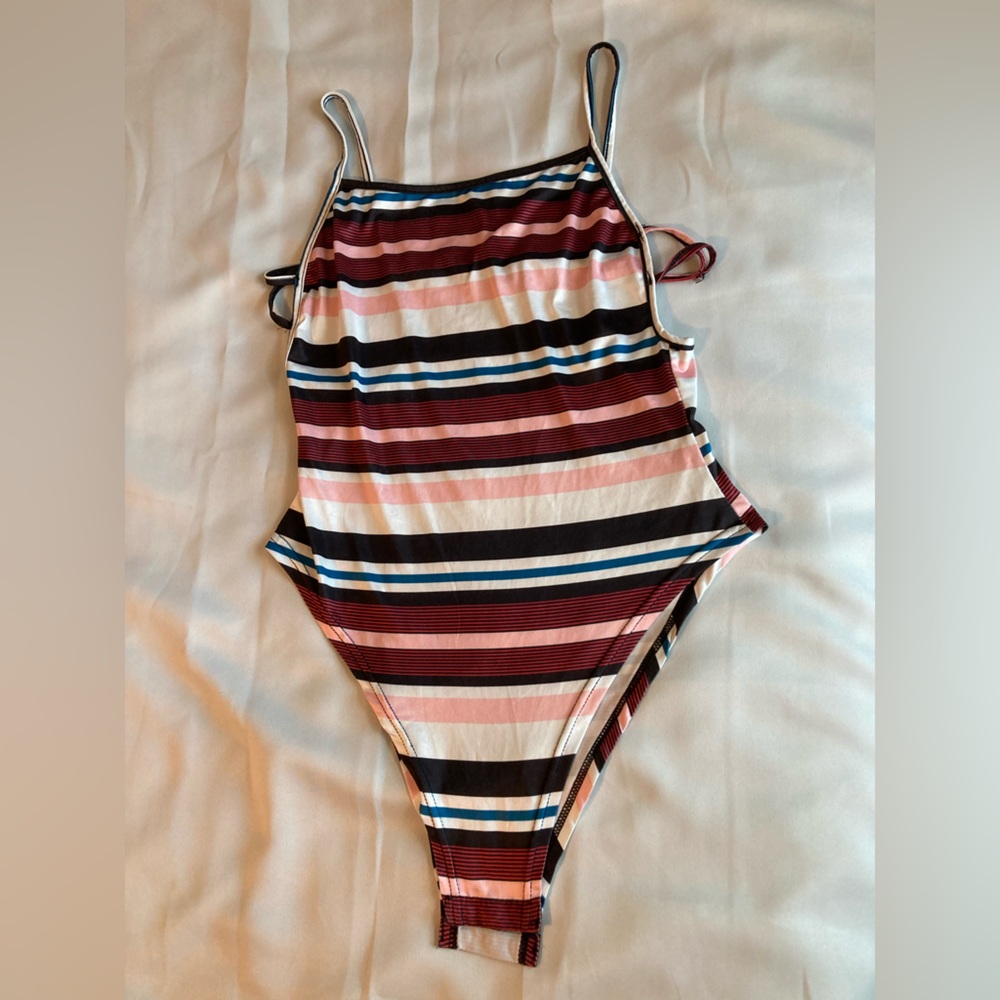 SHEIN bodysuit top